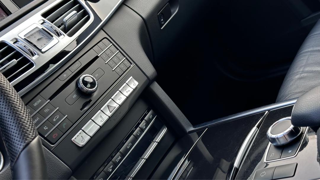 奔驰w212翻新改造全过程,奔驰w212老车翻新