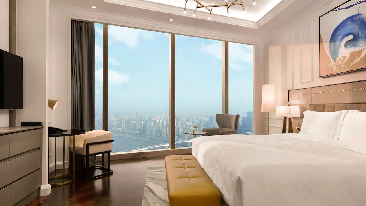 重庆能看到高楼大厦的酒店,重庆地标性建筑酒店