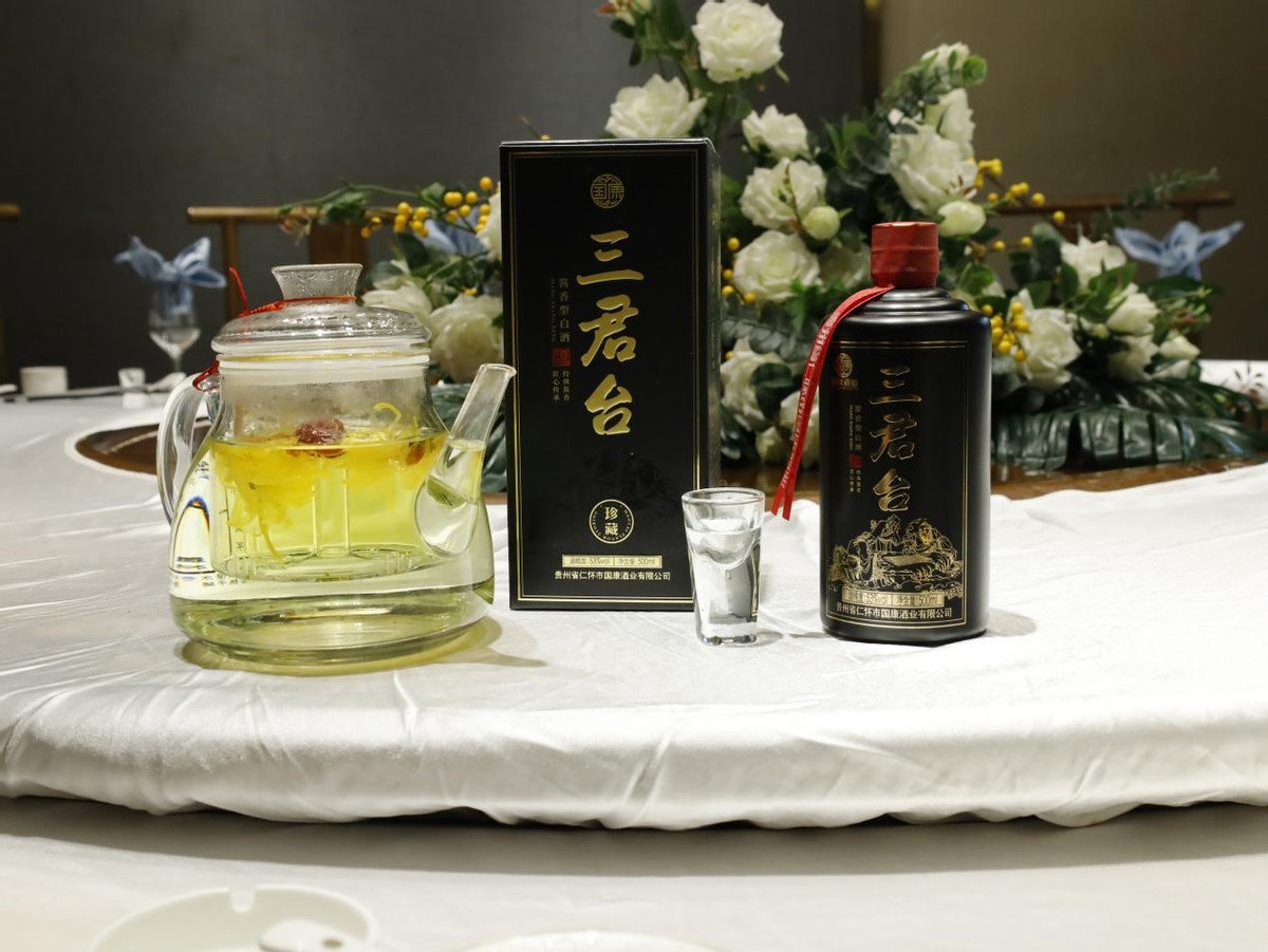 20元一斤的散酒，跟超市20一瓶的白酒有啥区别？看完再买不吃亏