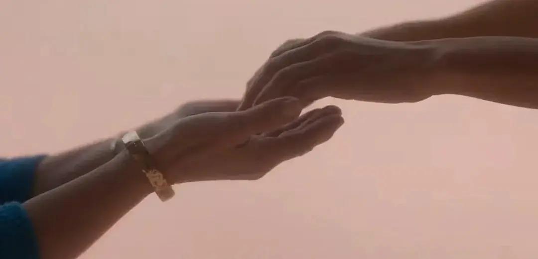 揭秘《芭比》背后的残酷真相,芭比背后的故事细思极恐