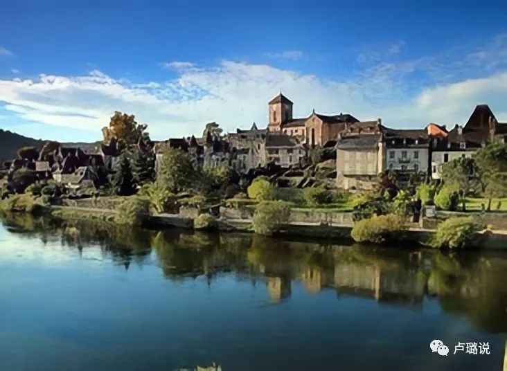 19岁的亚洲最美皇后，盛宠一时被负心抛弃，终成了法国野鬼孤魂！