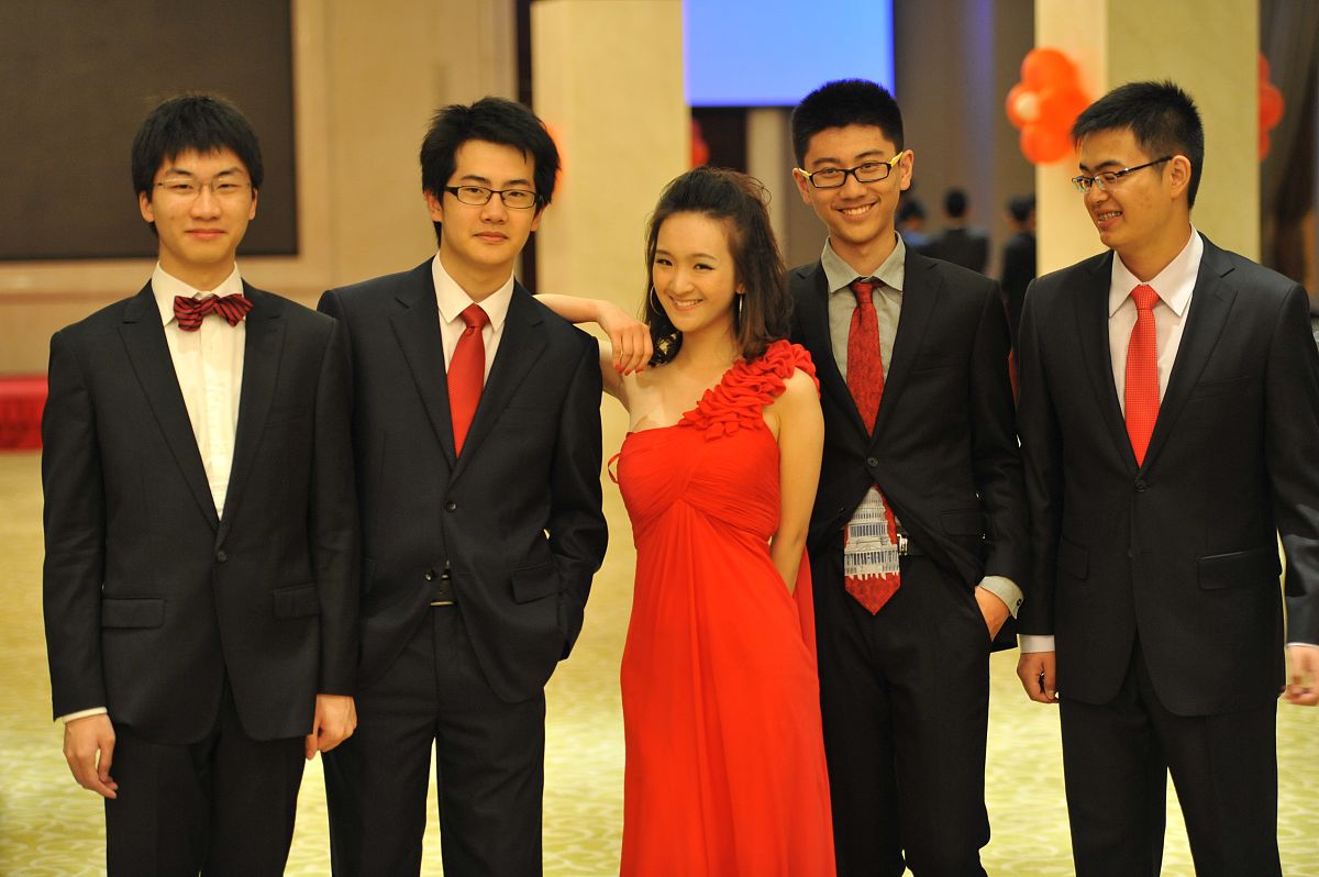 高中毕业考不上大学学什么技术,高中毕业考不上大学该上什么学校