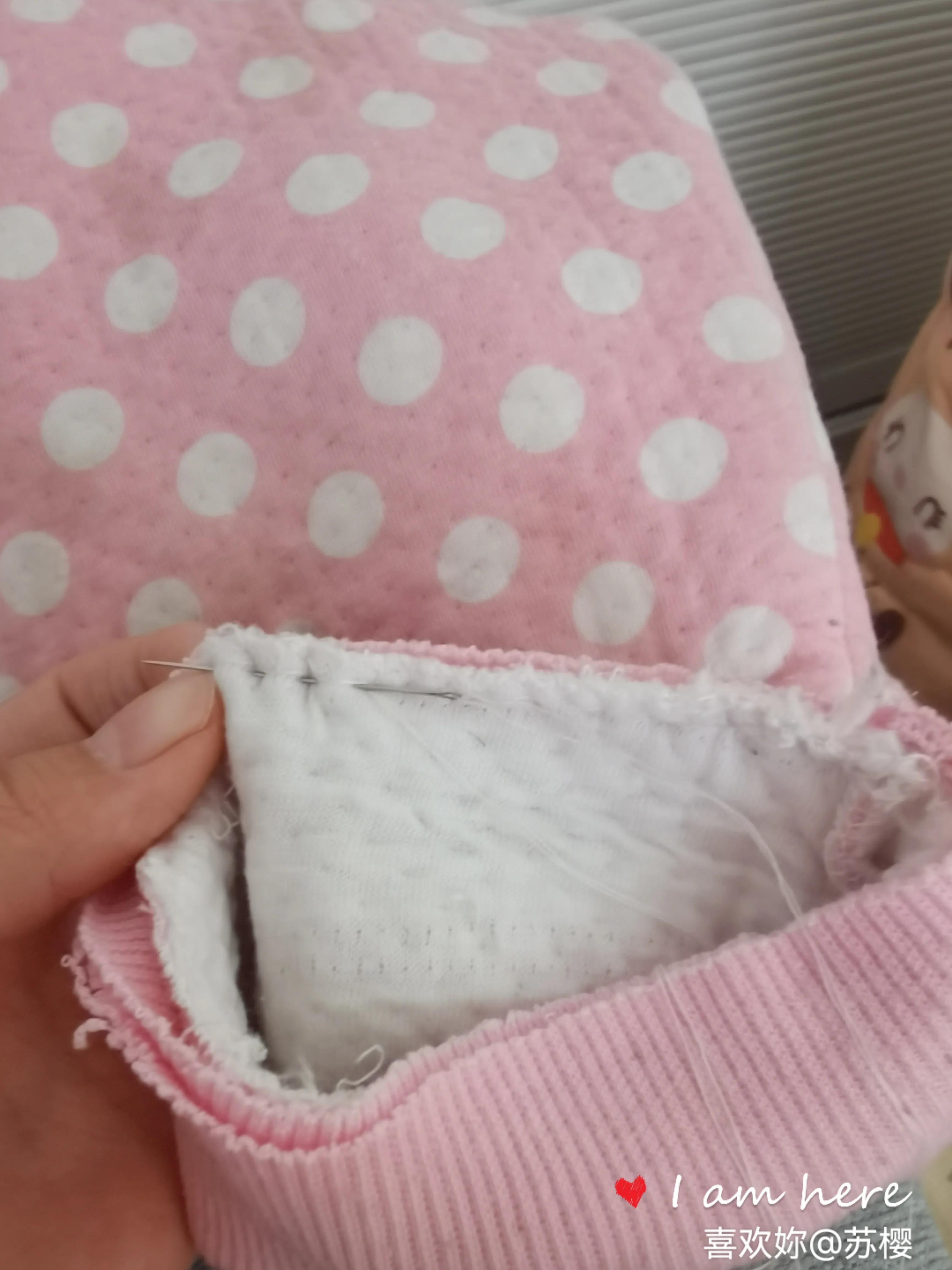 儿童束腿裤子长了怎么变短,冬天给小孩快速穿裤子的妙招