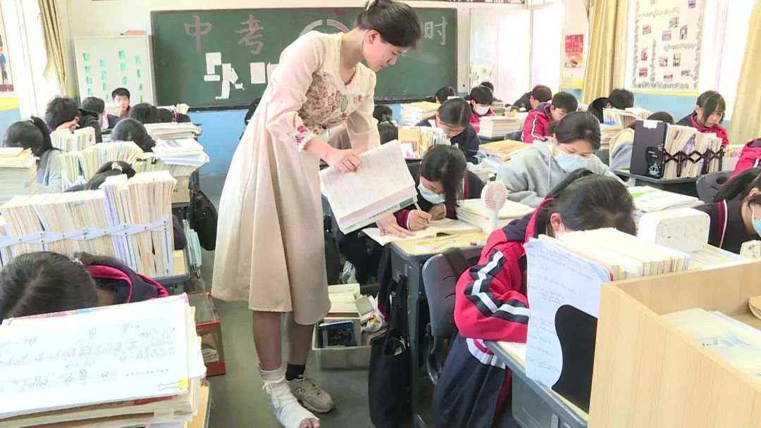 瑞安单脚跳老师,单脚跳老师抖音