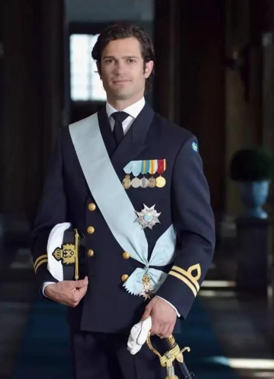 瑞典王子卡尔菲利普身高,菲利普亲王高大英俊