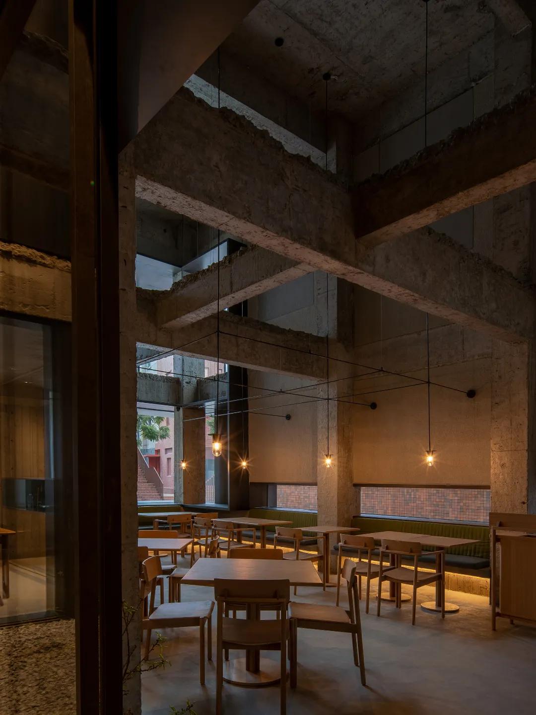 南头古城“有熊”出没，展出旧建筑的新魅力|大观国际