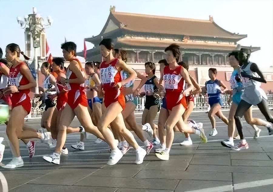 200米最快女子世界纪录,世界最快的女子半马