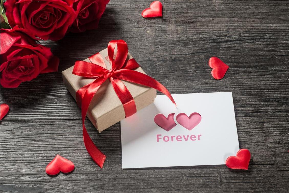 男友一个月给3000零花钱,男友一个月给三万零花钱