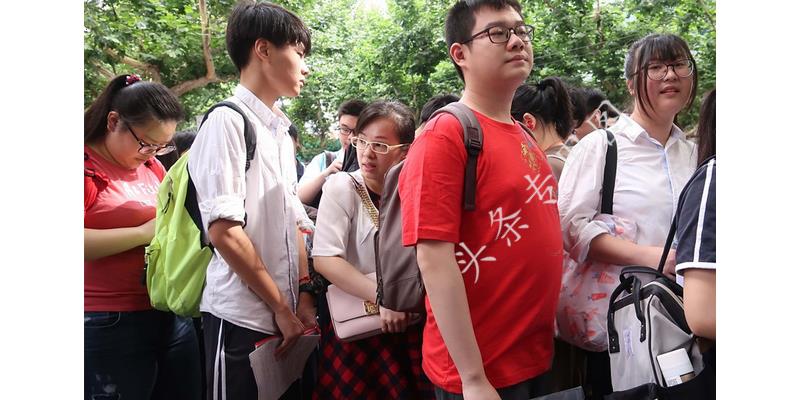 男子不愿替岳父看病,丈夫不愿出钱给岳母治病