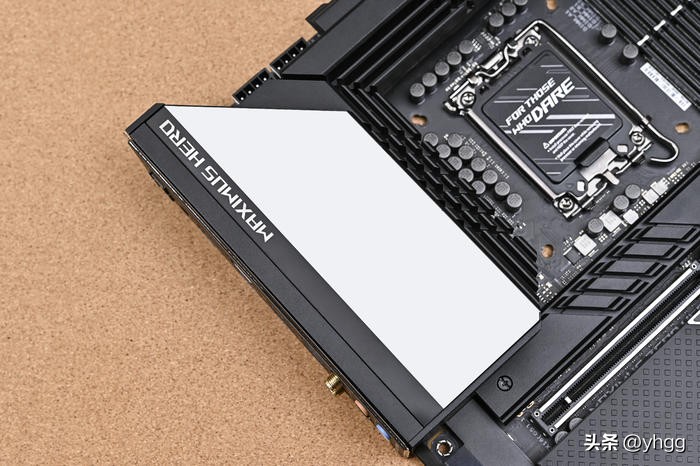 低调实用中塔——ROGZ690HERO+影驰4070Ti+银欣FARAB2装机展示