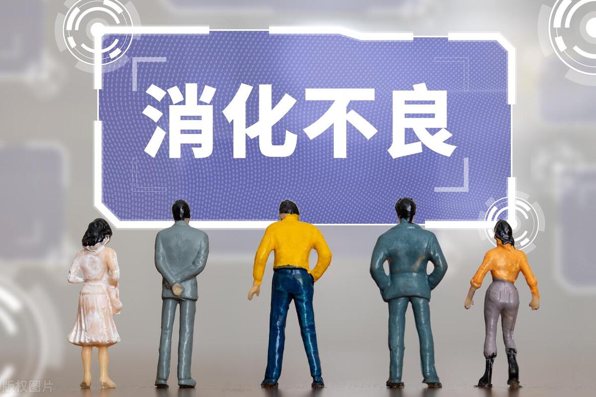 老年人半夜睡觉嘴干发苦什么情况,中老年人夜里睡觉嘴巴干