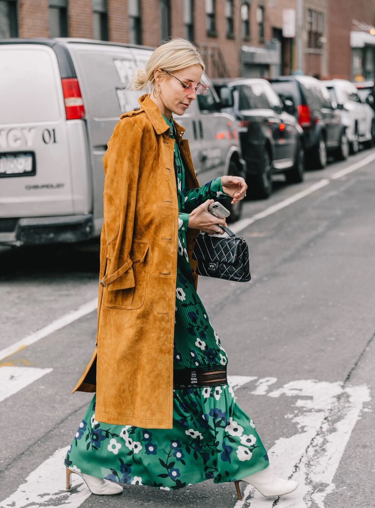 麂皮绒短外套穿搭,麂皮外套复古穿搭