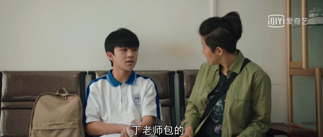 在流水线的国产剧市场，这硬挺的“奇葩”，填补了国产剧的空白？