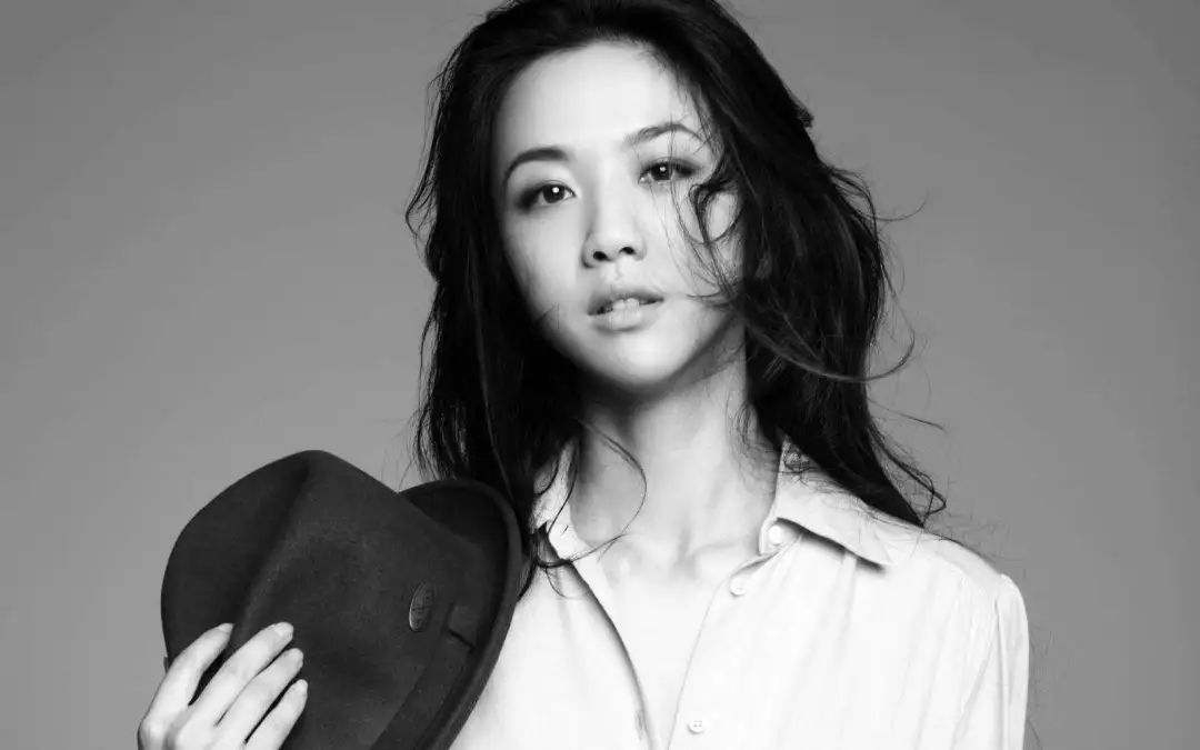 她连夜被封杀要坐牢了,她因耍大牌被封杀