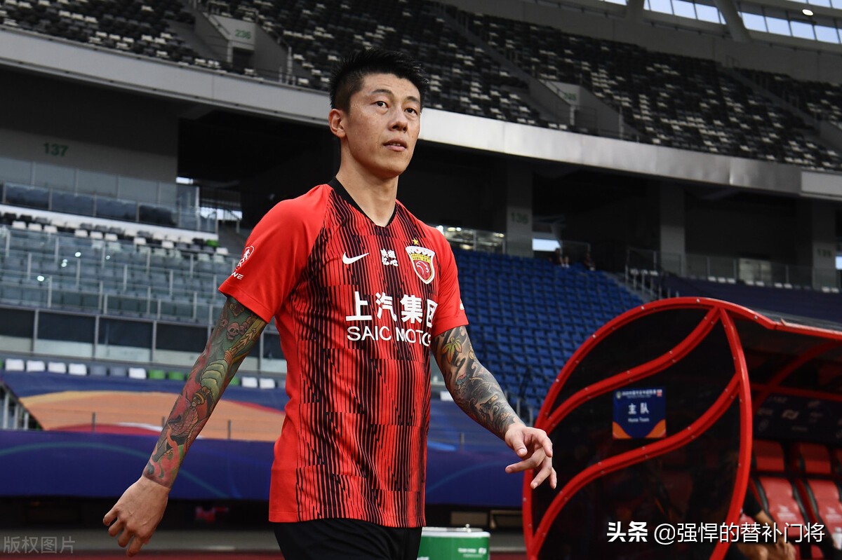 继续大清洗！上港又一后卫离队，身高1米85，曾是国字号主力