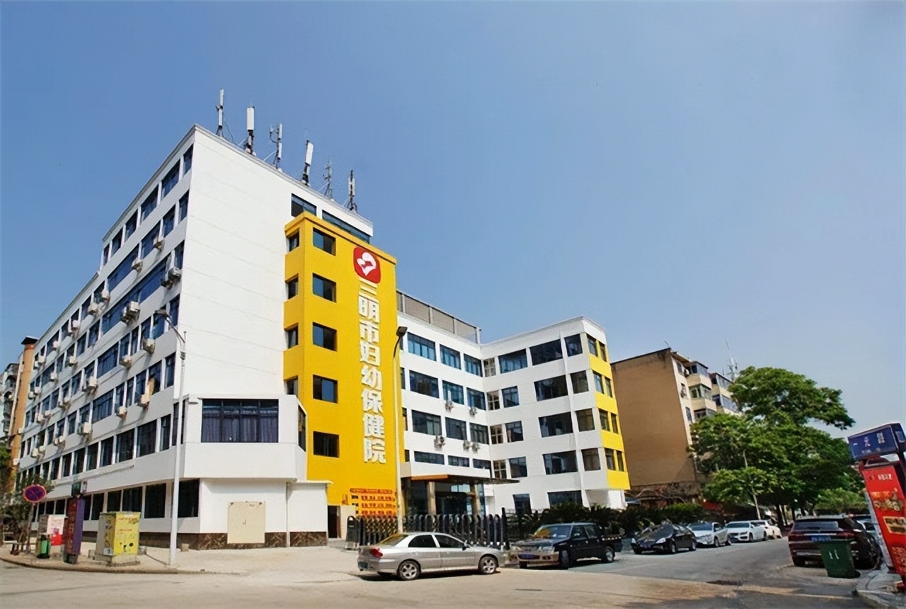 刚出生的小孩长满了黑斑,刚出生小孩皮肤黑斑