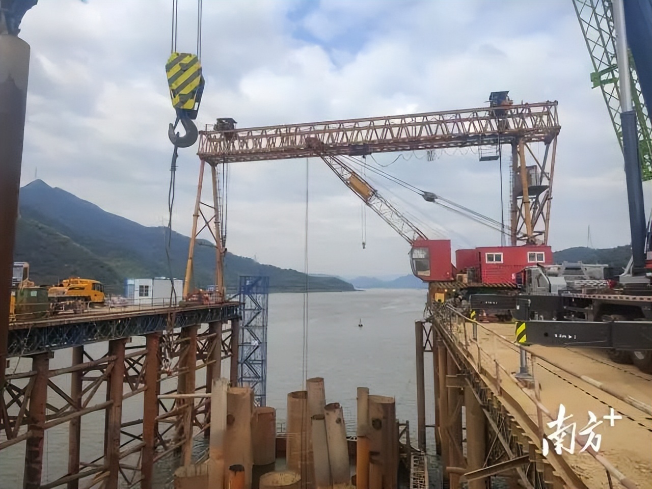 推动高质量建设发展,推动高质量发展要在上下功夫