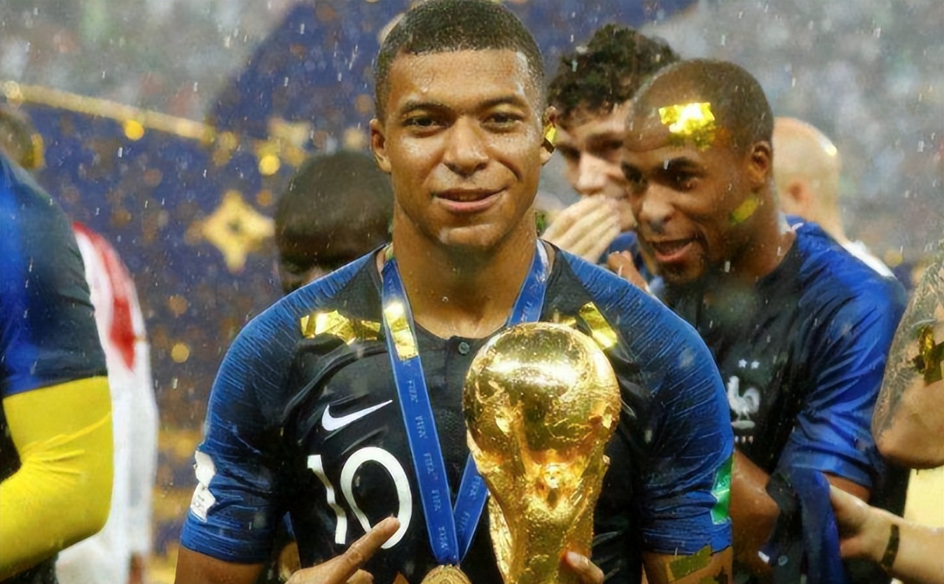 上涨2000万！足坛最贵身价诞生，姆总很意外，传射俱佳不如射门员