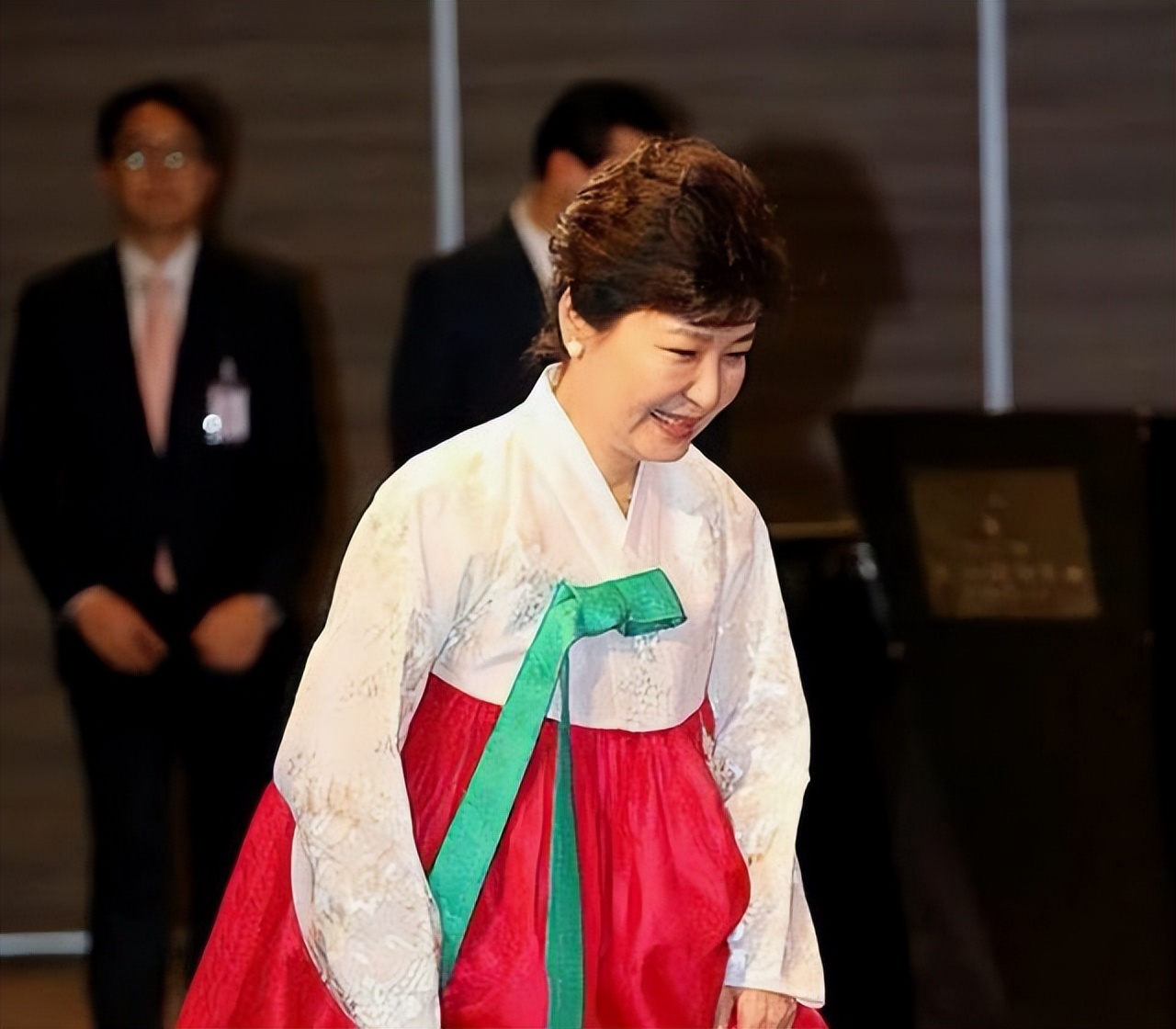 朴槿惠无儿无女,朴槿惠一生真是无儿无女吗