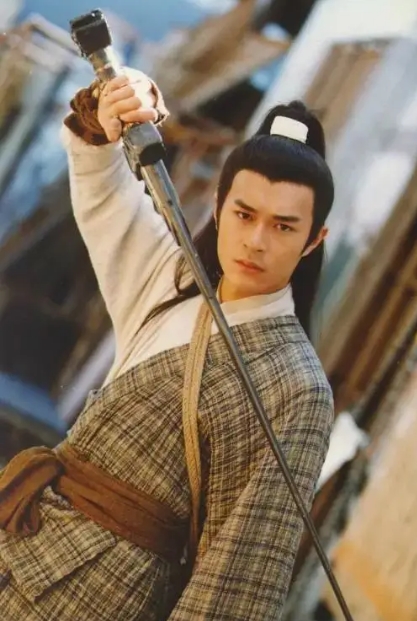 金庸武侠小说里实战派第一名,金庸原著小说十大最强高手排名