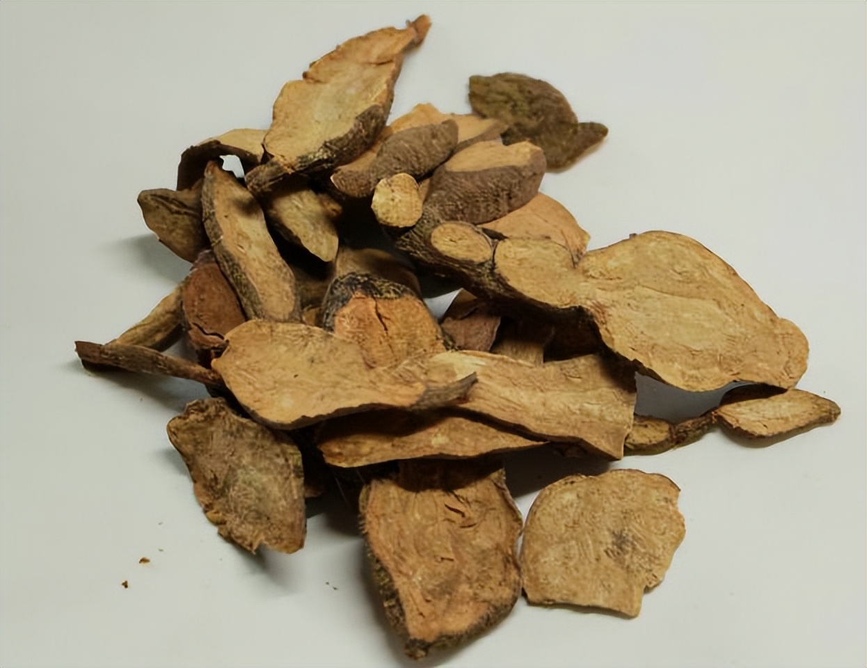 医生提醒少吃三种伤肝,医生建议不要服用这四种药