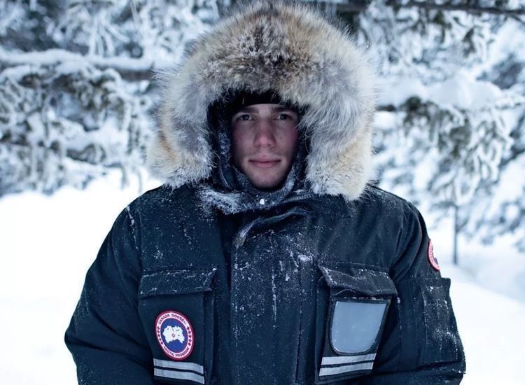 羽绒服买品牌好还是一般的好,内行人眼中的羽绒服