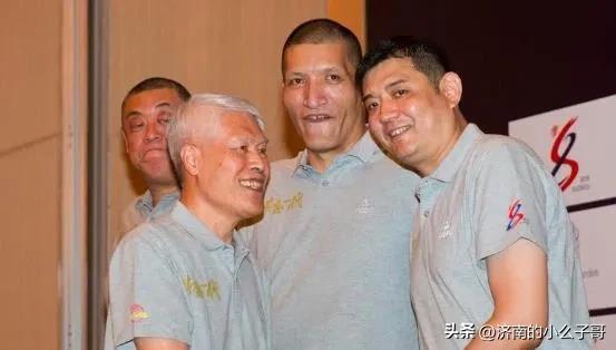 杨毅说巩晓彬江湖地位,杨毅评价巩晓彬和丁彦雨航