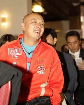 国乒教练肖战家庭成员,国乒教练肖战的真实年龄