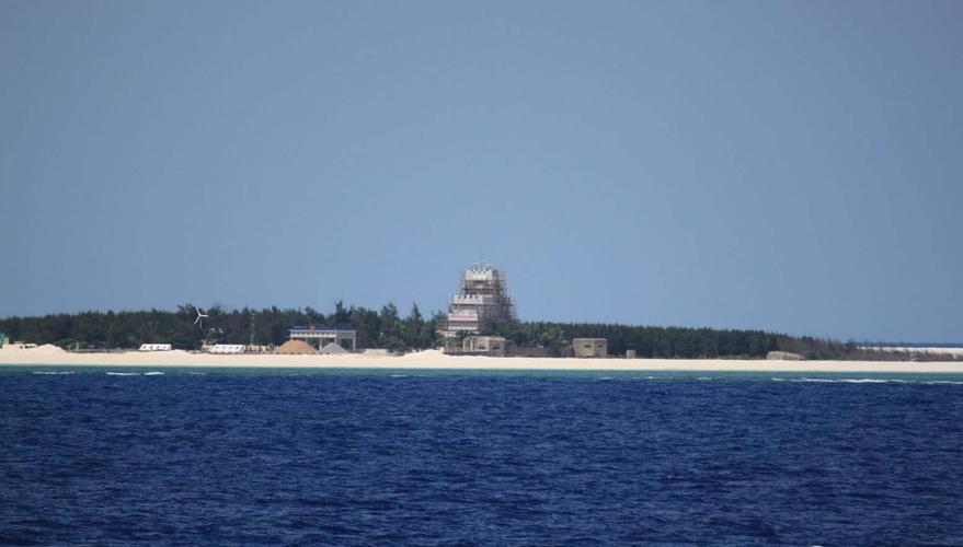 中建岛离越南最近的岛,中建岛与越南的位置