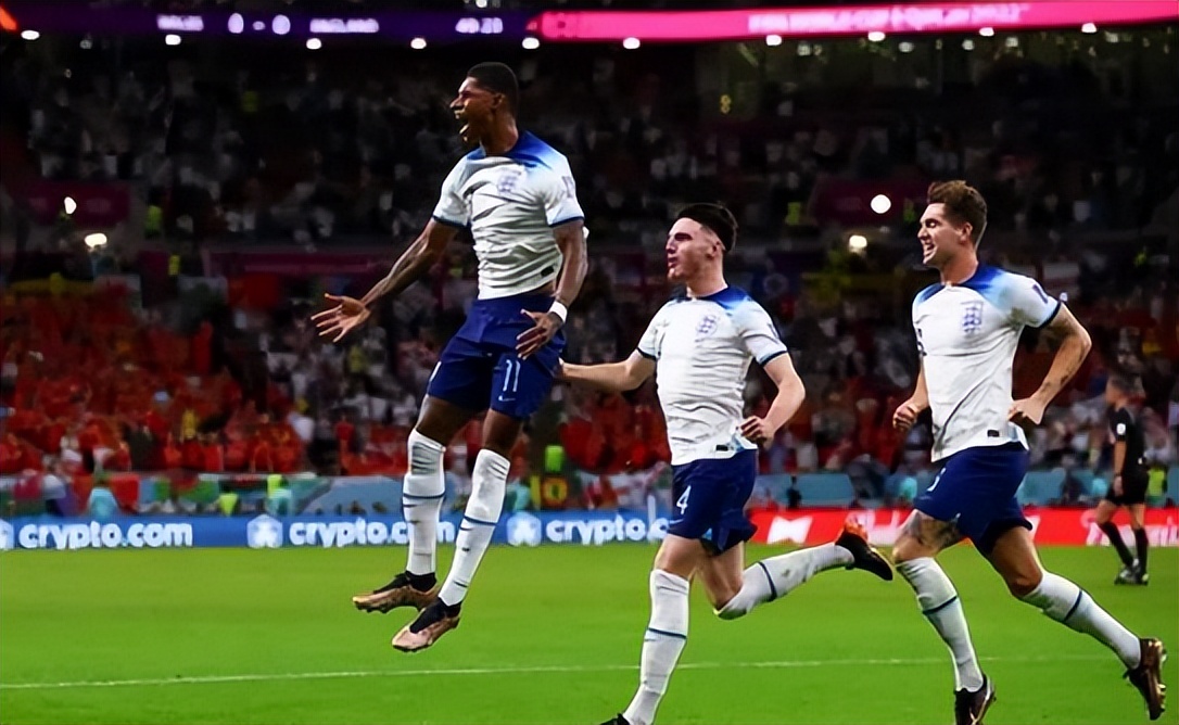 非洲冠军恐难敌万箭齐发的三狮军团，卡塔尔之旅足球或真的回家？