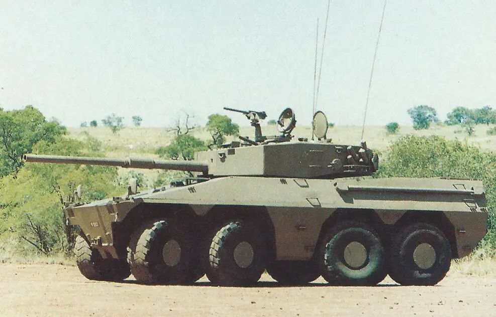 听说F系“振金轮胎”天下无敌？那是你没见过D系“大八轮”！