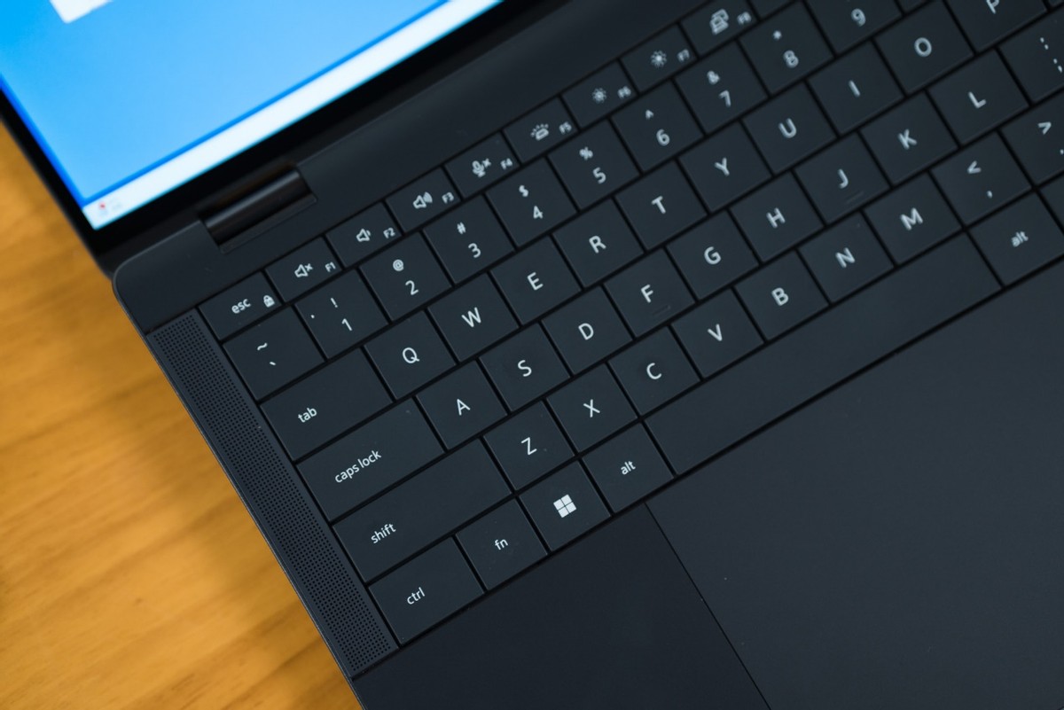 戴尔latitude5310二合一评测,戴尔latitude7390二合一深度测评