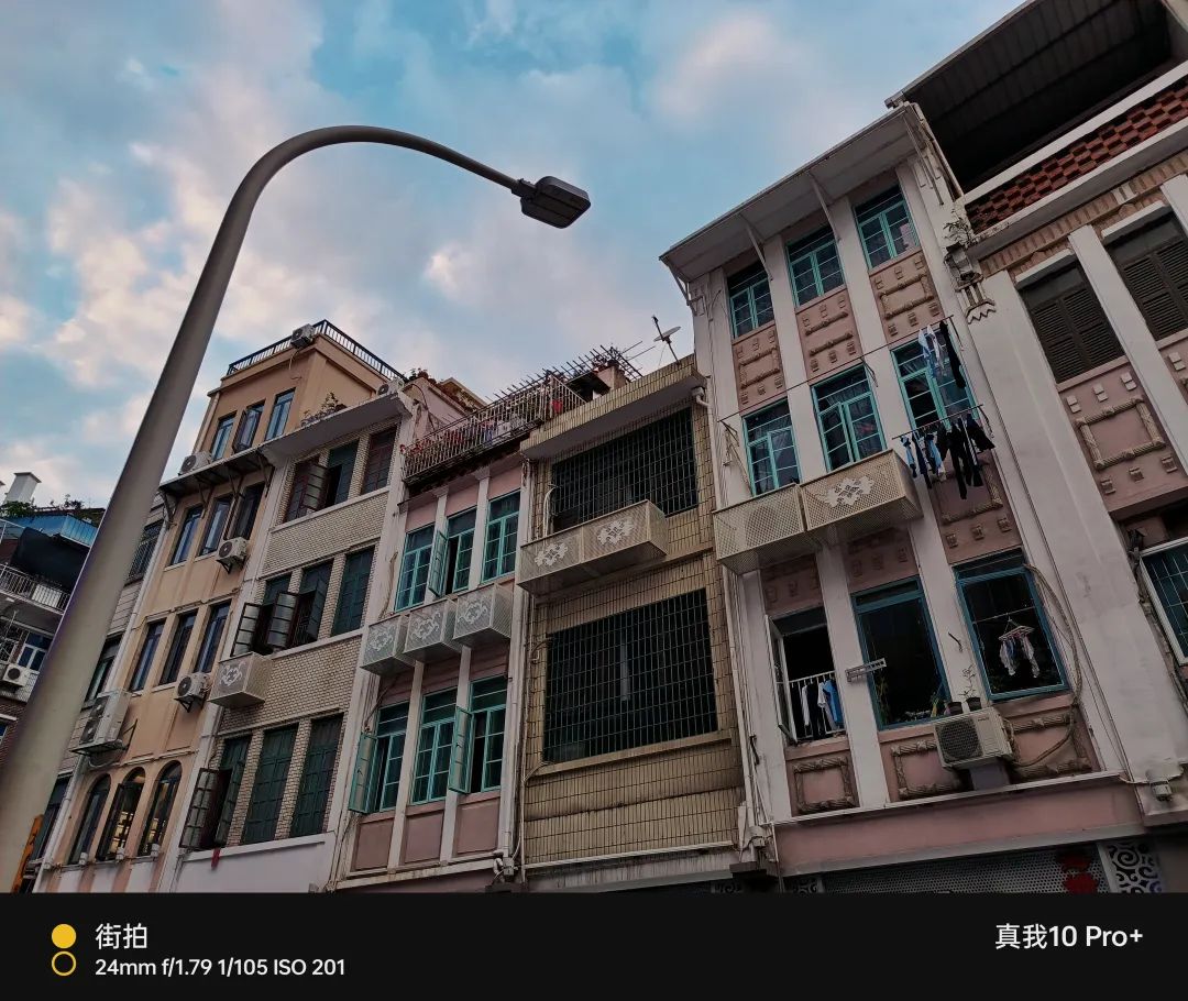 真我10pro超清三摄都有哪些,真我10pro手机一亿像素