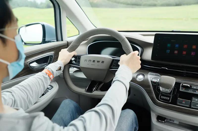 2023荣威imax8ev深度评测,荣威imax8ev车主体验感受