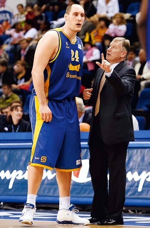 篮球巨星排名姚明排第几,历史上最高身价的篮球运动员