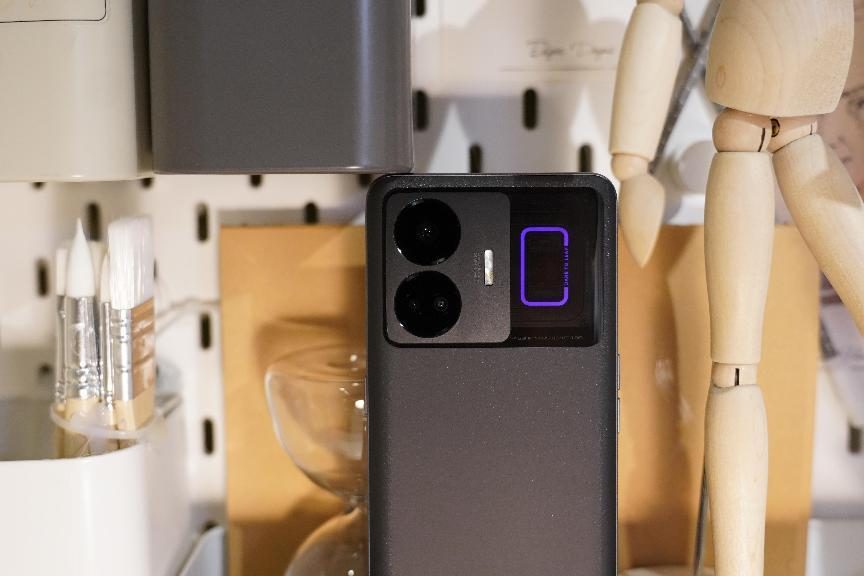 “应有尽有”打动我心，这5款“万金油”手机，用个三年不想换