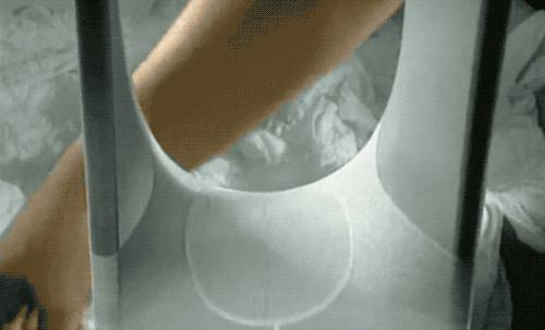 *袜丝**为什么没有缝?连裤*袜丝**又是怎么把两只*袜丝**拼接到一起的?