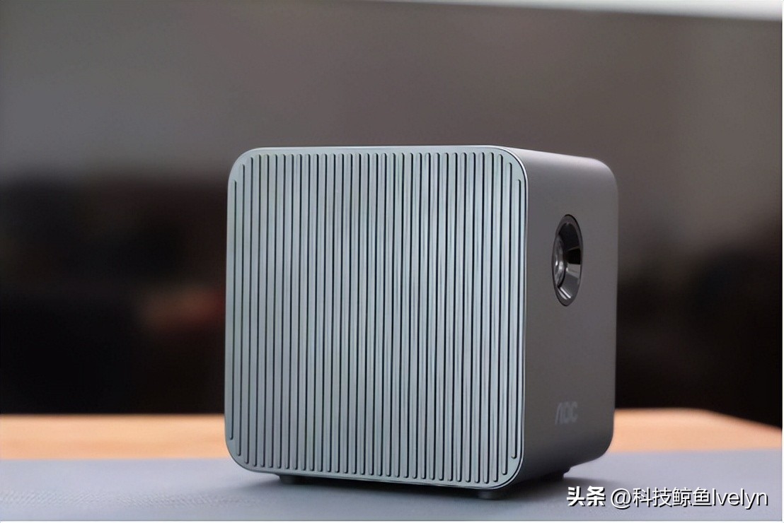 aoc投影仪流明在2000以上的,流明3000以上的投影仪性价比推荐