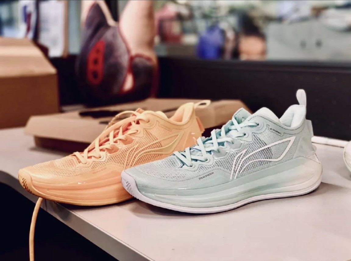 李宁利刃3低帮版曝光！这还是我们印象中的那双电商款篮球鞋吗