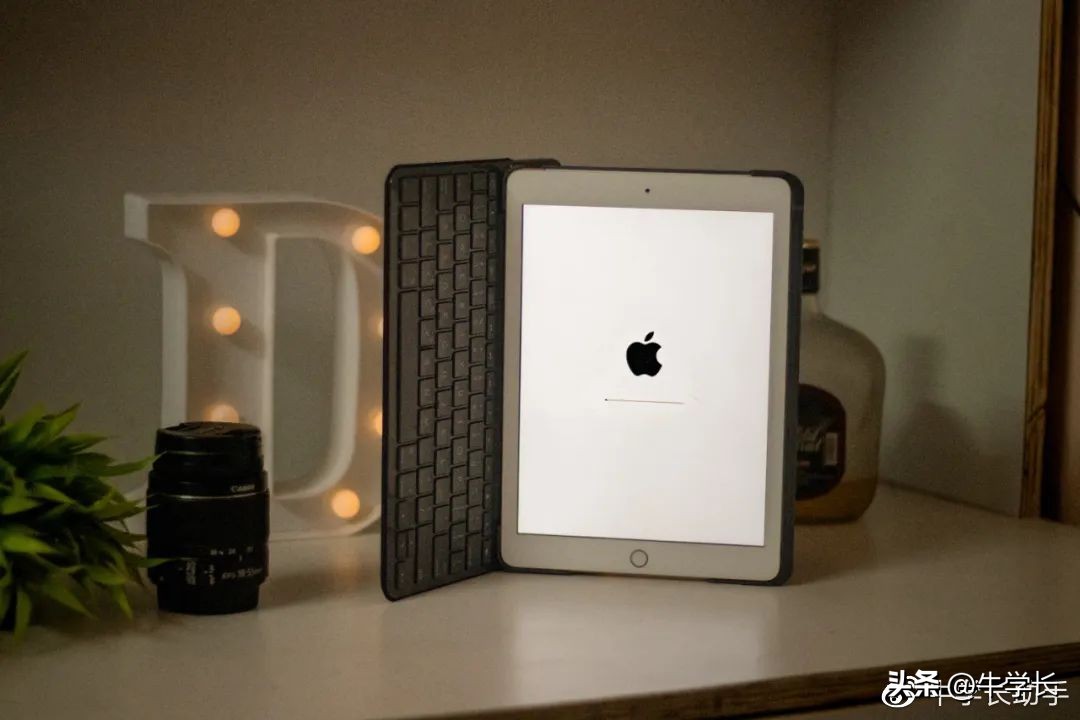 ipad黑屏白屏了怎么办无法重启,ipad屏幕白屏什么也按不了