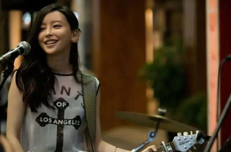 被骂玻璃心讨人嫌，她居然也不在乎吗？