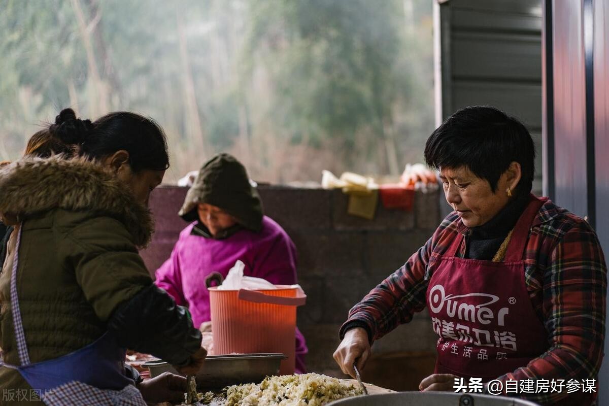 只有一个楼梯怎么隔开自住与出租,一楼公寓二楼自住楼梯设计