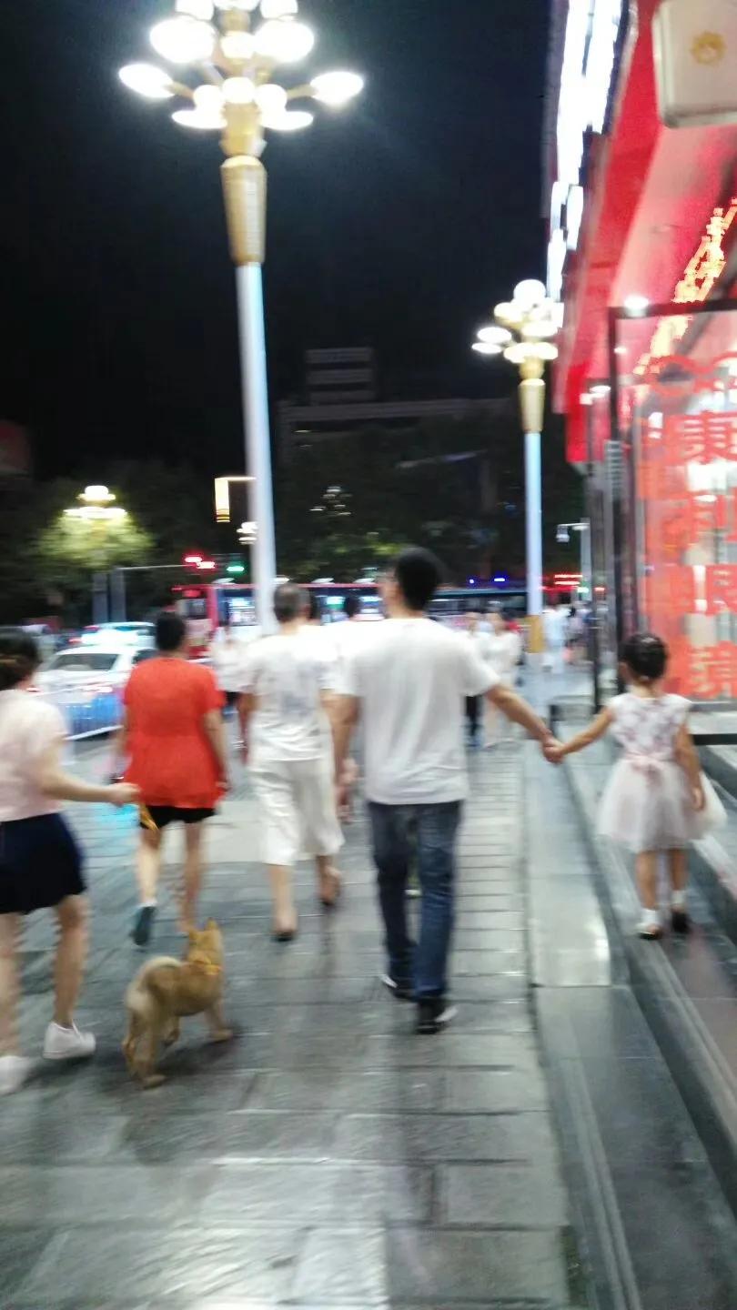 带孙女去贵阳玩,带着孙女自驾全国游