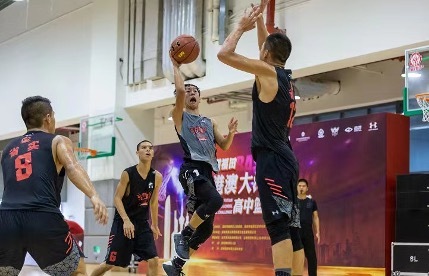 易建联五一奖章,劳动模范易建联