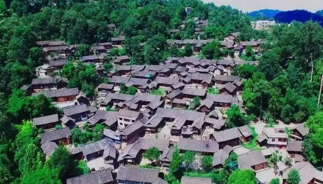 贵州拍写真推荐便宜又好看,贵州石阡楼上古寨简介