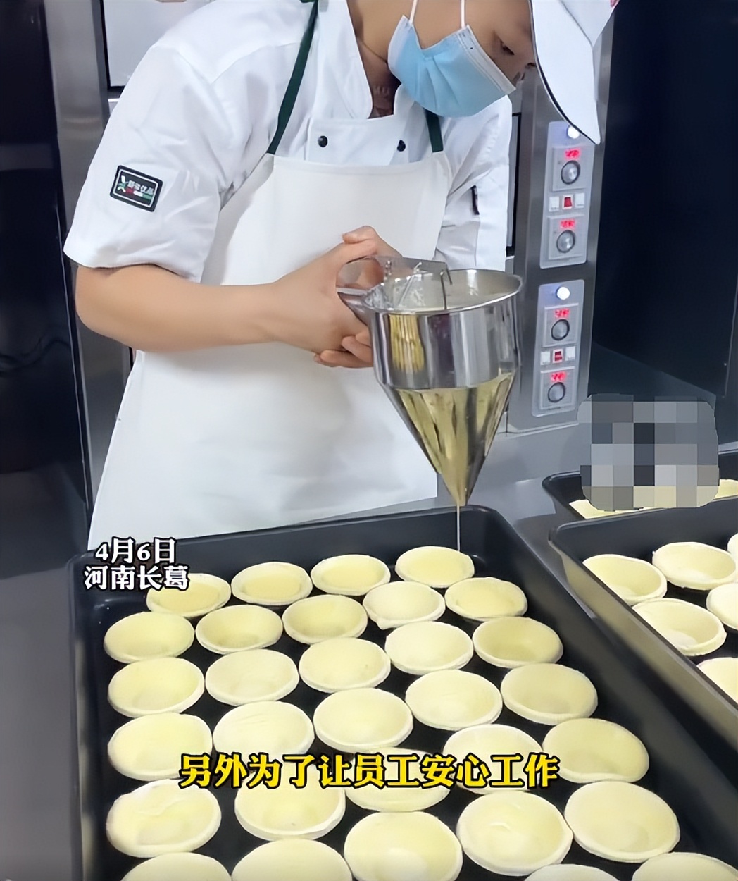 学校食堂打饭阿姨,学校里的食堂阿姨都怎么打饭