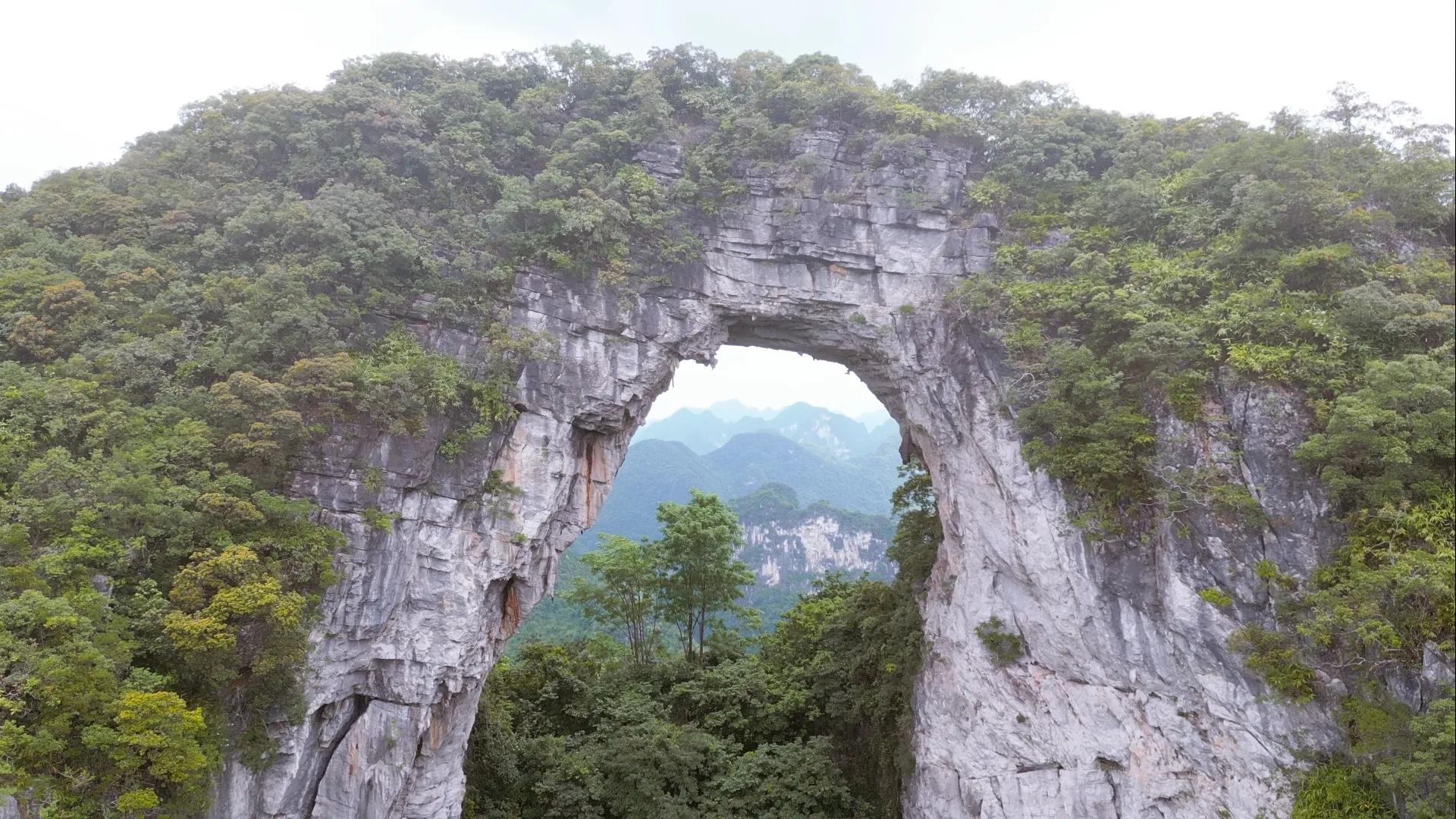 广西大新那岭乡有个什么风景洞,大新神奇山洞