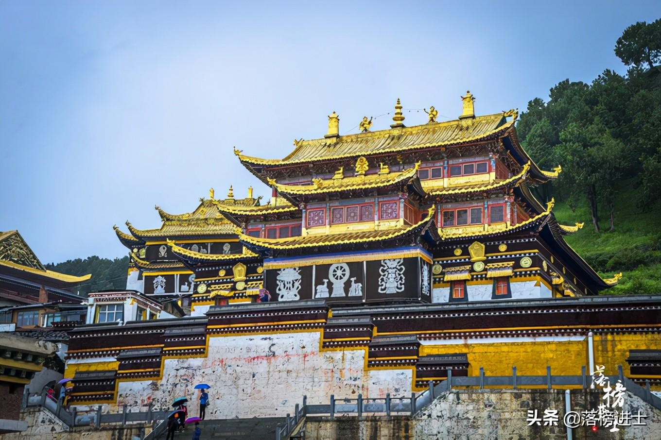 甘南哪个时间更值得去看看,在甘南的神仙美景里露营一晚