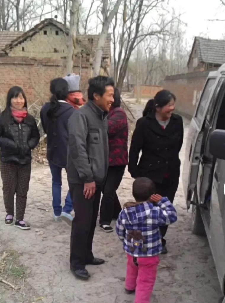 90后小伙在武汉做志愿者,90后湖南小伙去武汉做义工