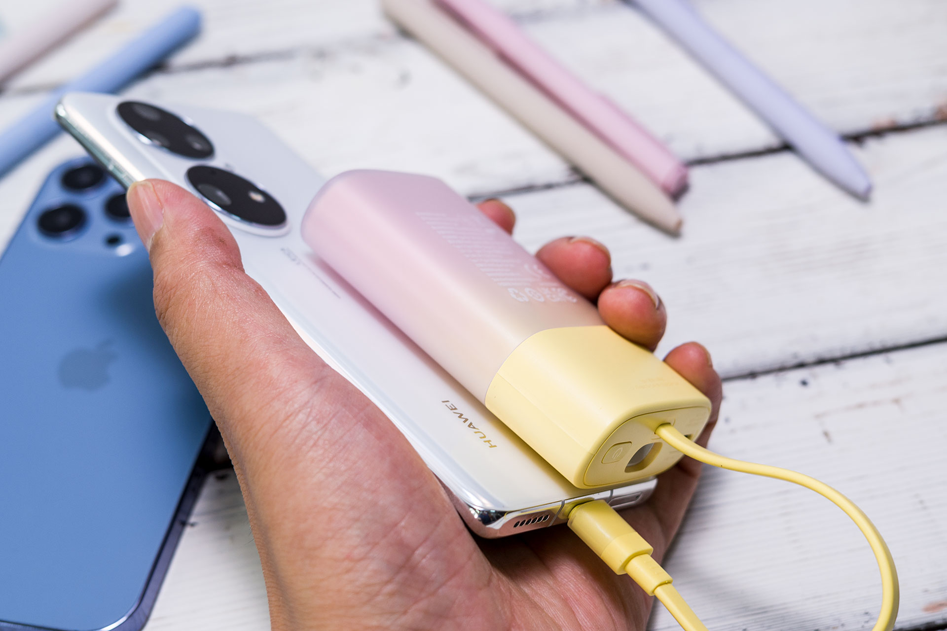 大容量快充移动电源随身携带,便携带线充电宝倍思